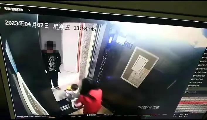 贵州黔南90后妈妈和2岁儿子失踪，警方表示人已找到